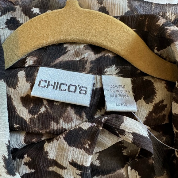 Chico’s 100% Silk Blouse - Picture 9 of 9